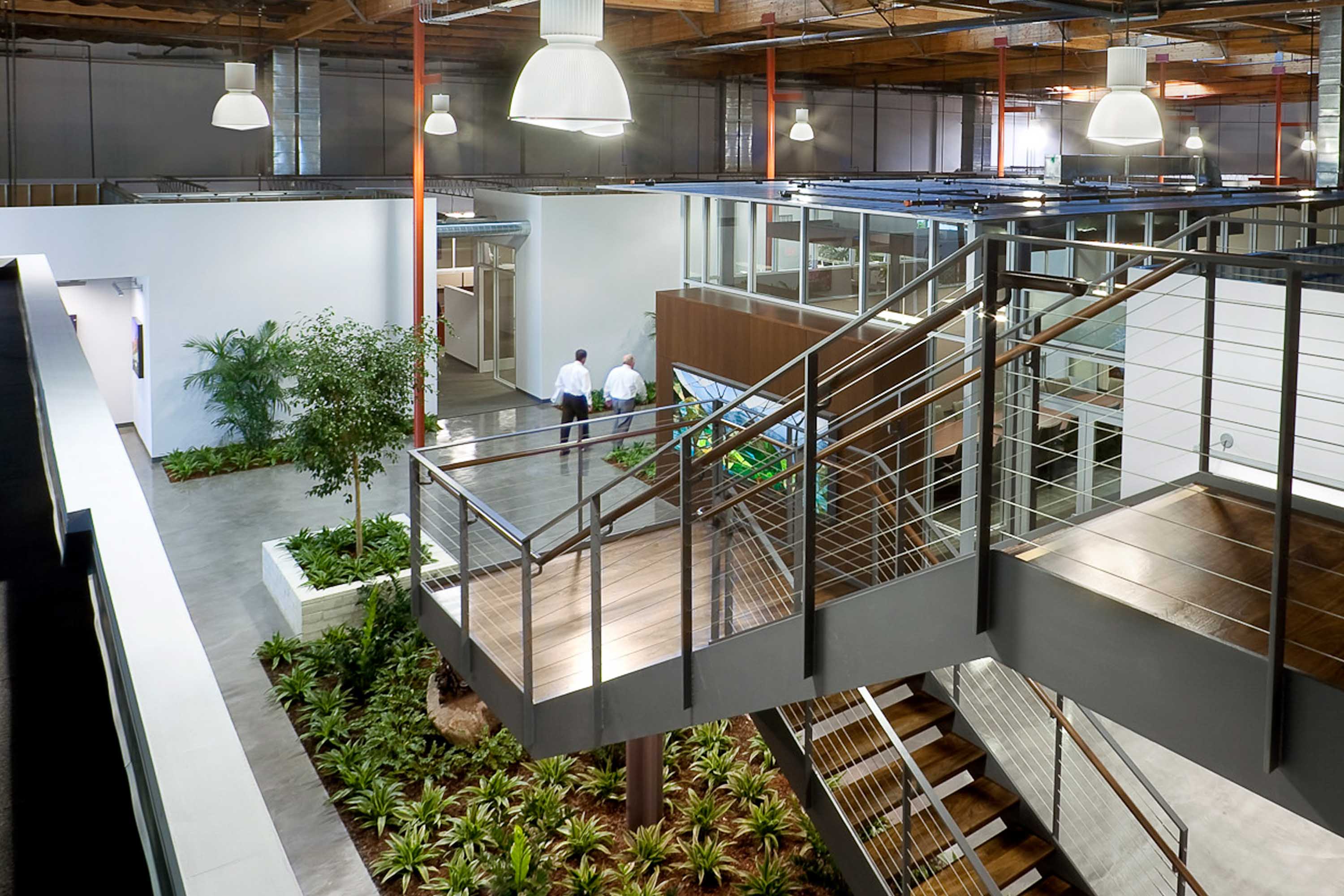 Image with missing alt attribute found on bernards.com