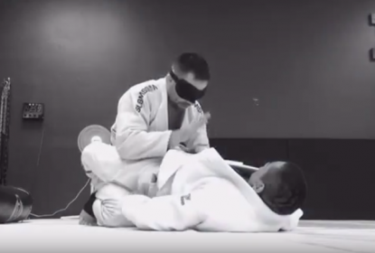 Image with missing alt attribute found on bjjee.com