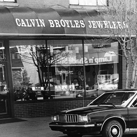 Image with missing alt attribute found on calvinbroyles.com