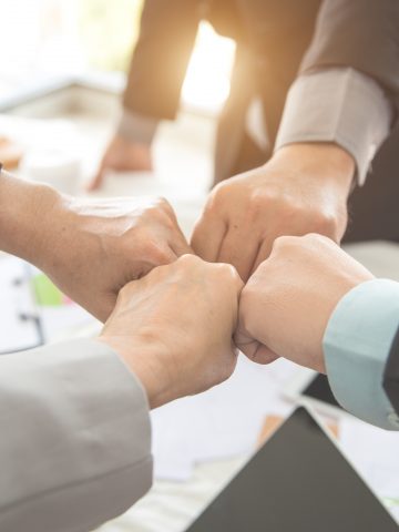 Image with missing alt attribute found on carbon60.com