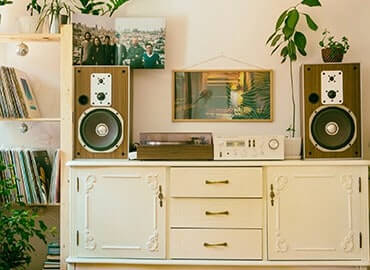 Image with missing alt attribute found on centuryply.com