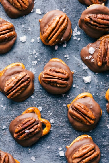 Image with missing alt attribute found on chelseasmessyapron.com