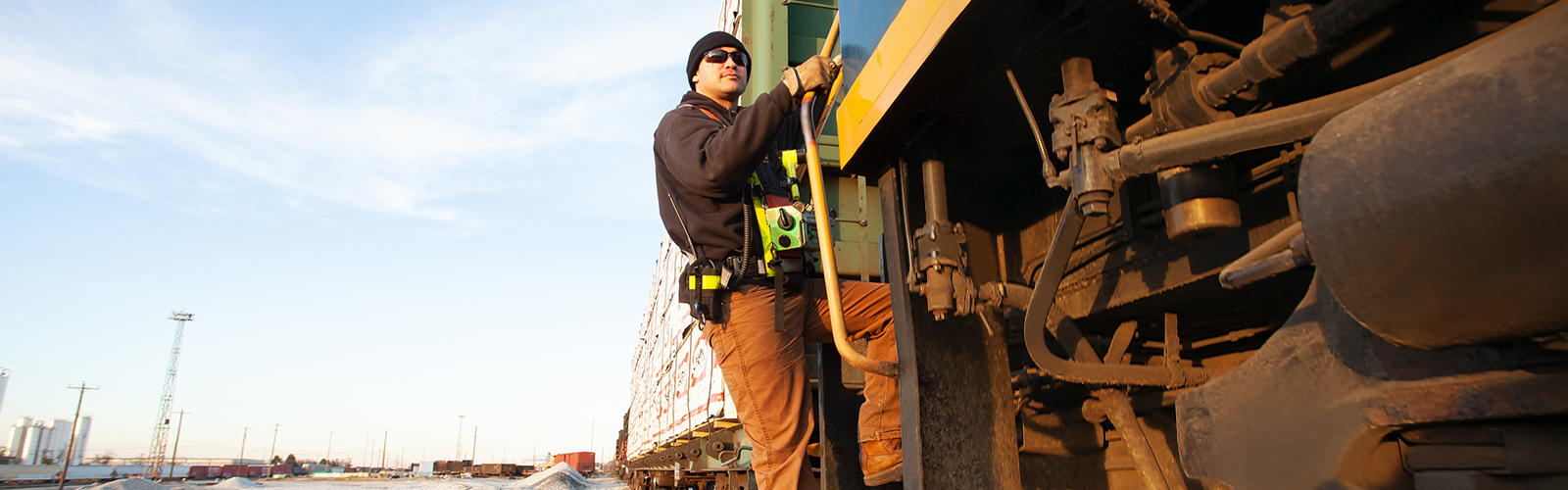 Image with missing alt attribute found on csx.com