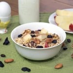 This Swiss Muesli Recipe brings protein-packed toasted, nutty goodness to breakfast. Serve it with a cup of milk and a hard boiled egg for a protein rich way to start our day. | www.CuriousCuisiniere.com