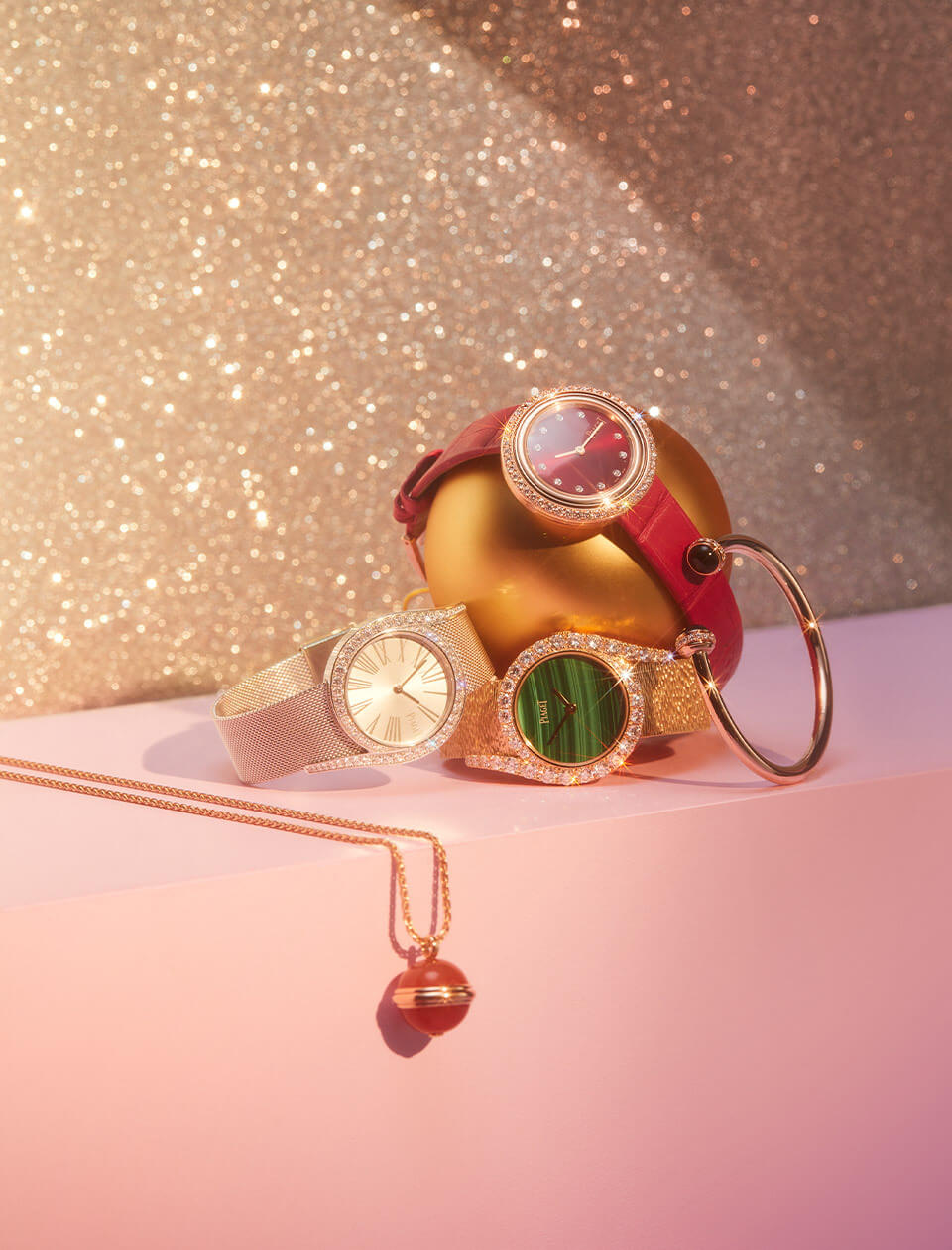 Image with missing alt attribute found on davidjones.com