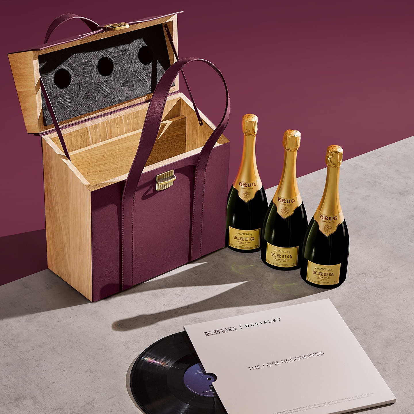 Image with missing alt attribute found on devialet.com