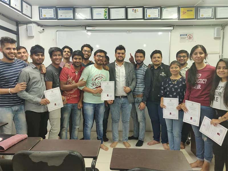 Image with missing alt attribute found on digitalsandipacademy.com