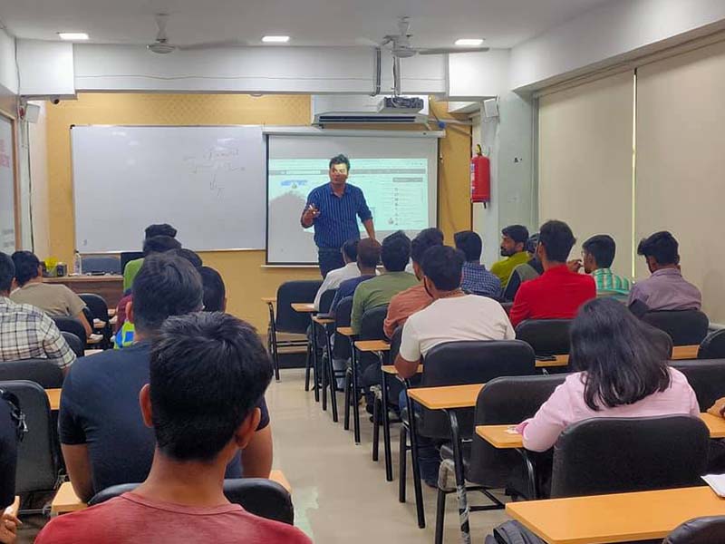 Image with missing alt attribute found on digitalsandipacademy.com