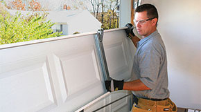 Image with missing alt attribute found on doormaster.ca