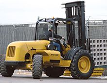 Image with missing alt attribute found on eliftruck.com