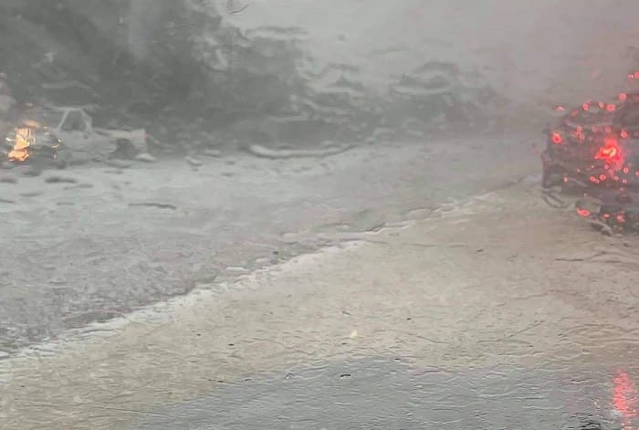 Ακινητοποιήθηκαν οχήματα από το χαλάζι- Βίντεο