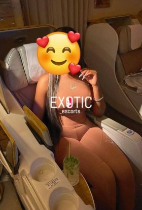 Cissy and sweet massage