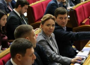 Человек Пинчука и получатель грантов. Кто придет на смену герою секс-скандала Яременко в «иностранный» комитет Рады