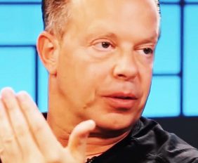 Image with missing alt attribute found on fearlessmotivation.com