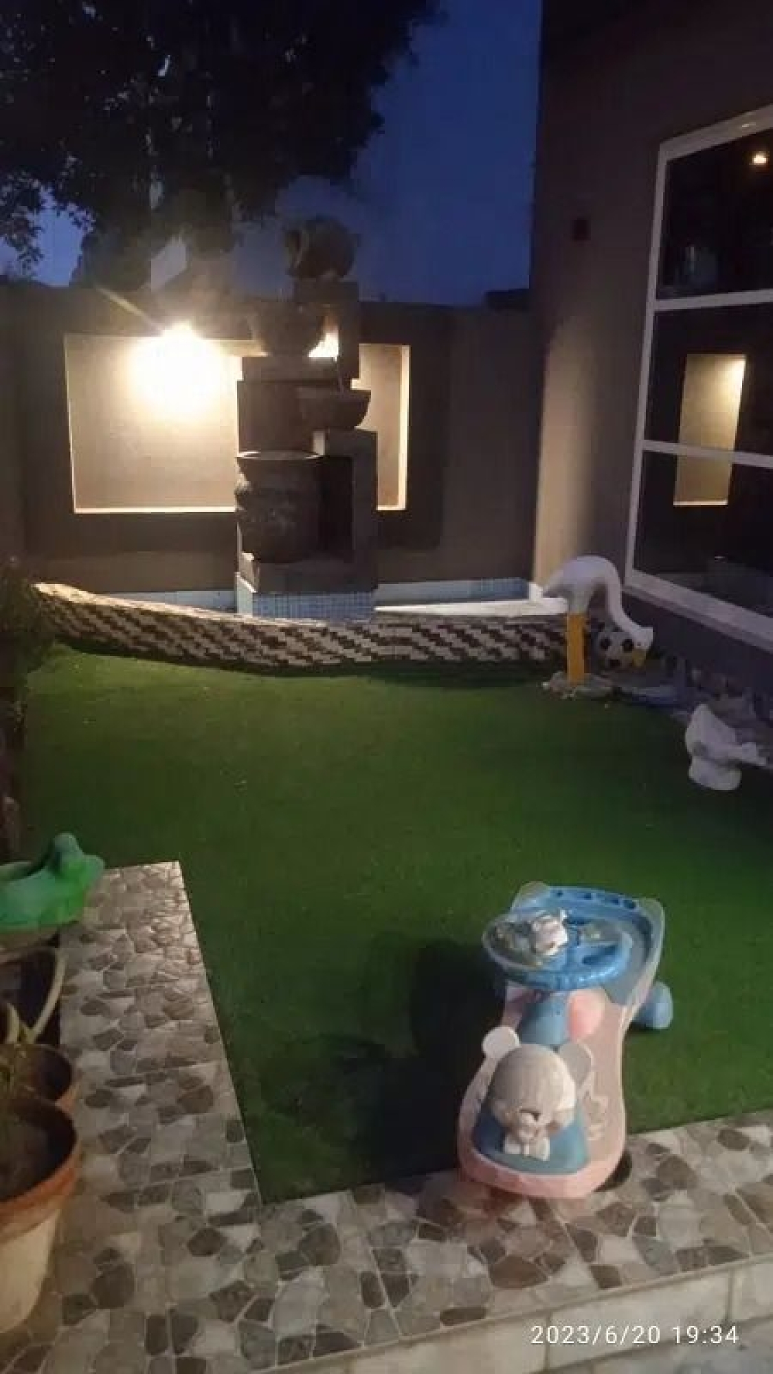 Image with missing alt attribute found on feeta.pk