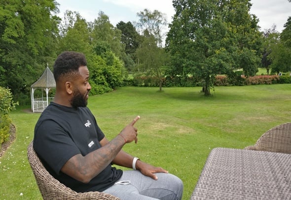 Image with missing alt attribute found on footballinsider247.com