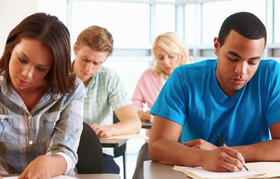 Image with missing alt attribute found on freebieshark.com