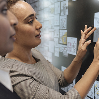 Image with missing alt attribute found on fujitsu.com