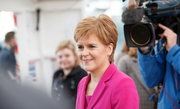 Image with missing alt attribute found on fundeu.es