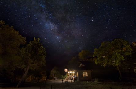 Image with missing alt attribute found on grandcanyonlodges.com