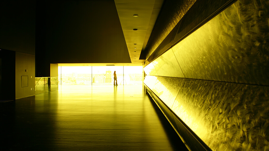 Image with missing alt attribute found on guthrietheater.org