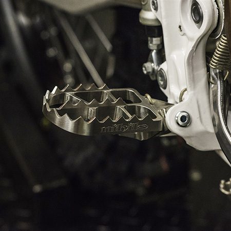 Image with missing alt attribute found on haascnc.com