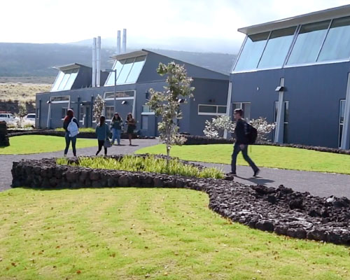 Students walking between classes at Hawaii Community College Palamanui