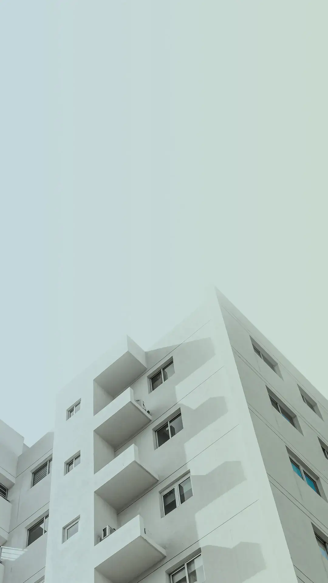 Image with missing alt attribute found on hikaeequs.com