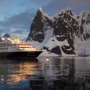 Image with missing alt attribute found on holidaymoods.in