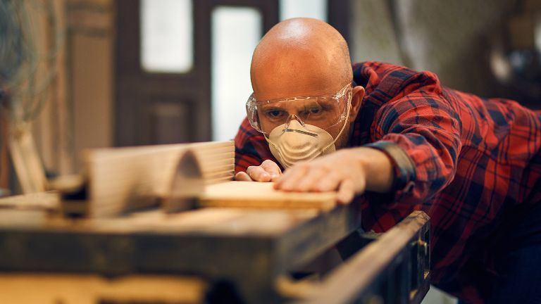 Image with missing alt attribute found on igmetall.de