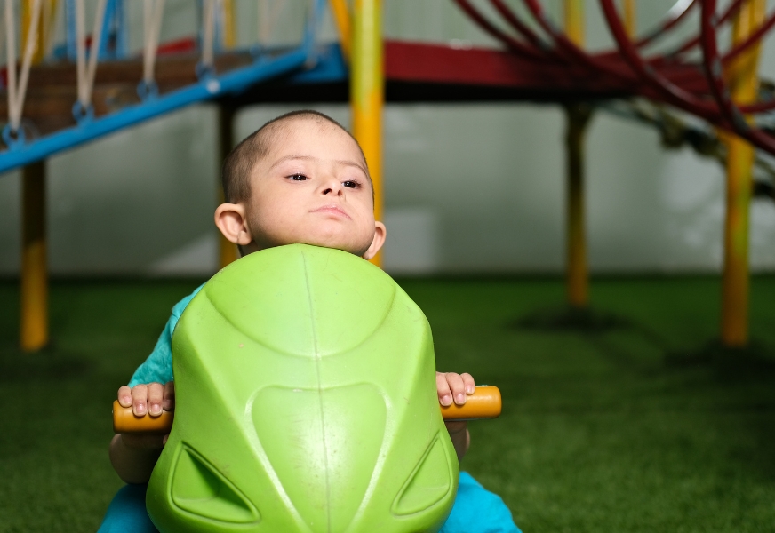 Image with missing alt attribute found on kara.in