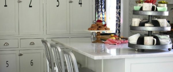 Image with missing alt attribute found on kellyelko.com