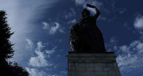 Image with missing alt attribute found on khoa-nguyen.de