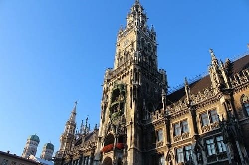 Image with missing alt attribute found on khoa-nguyen.de