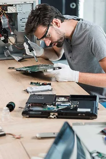 Image with missing alt attribute found on laptopsservice.center