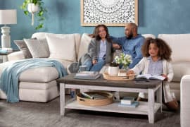 Image with missing alt attribute found on livingspaces.com