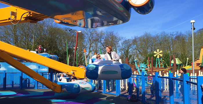 Man valt 64 kilo af omdat hij niet met dochtertje in attractie kon