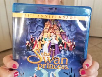 Image with missing alt attribute found on lovebugsandpostcards.com