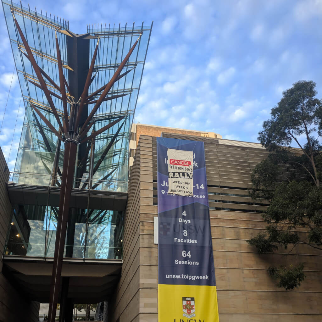 Image with missing alt attribute found on luoxufeiyan.com