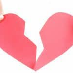 Image with missing alt attribute found on luvze.com