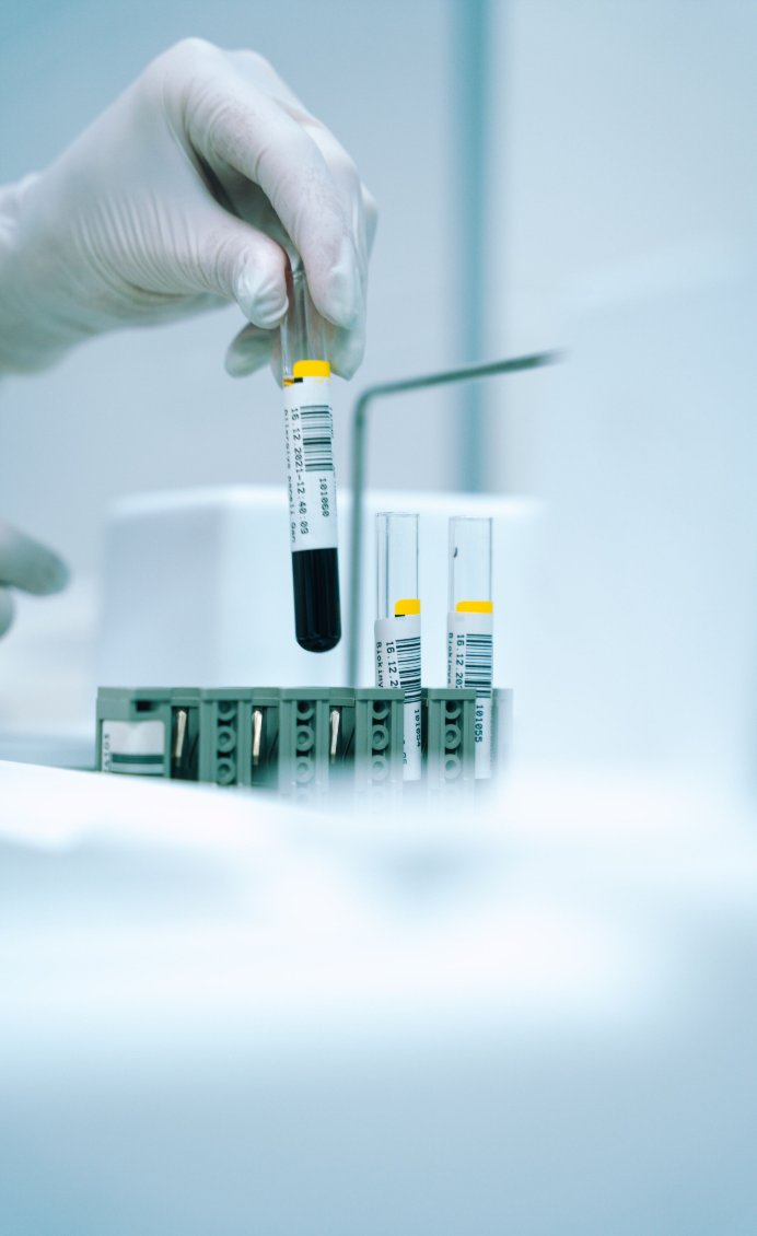 Image with missing alt attribute found on mc-package.com