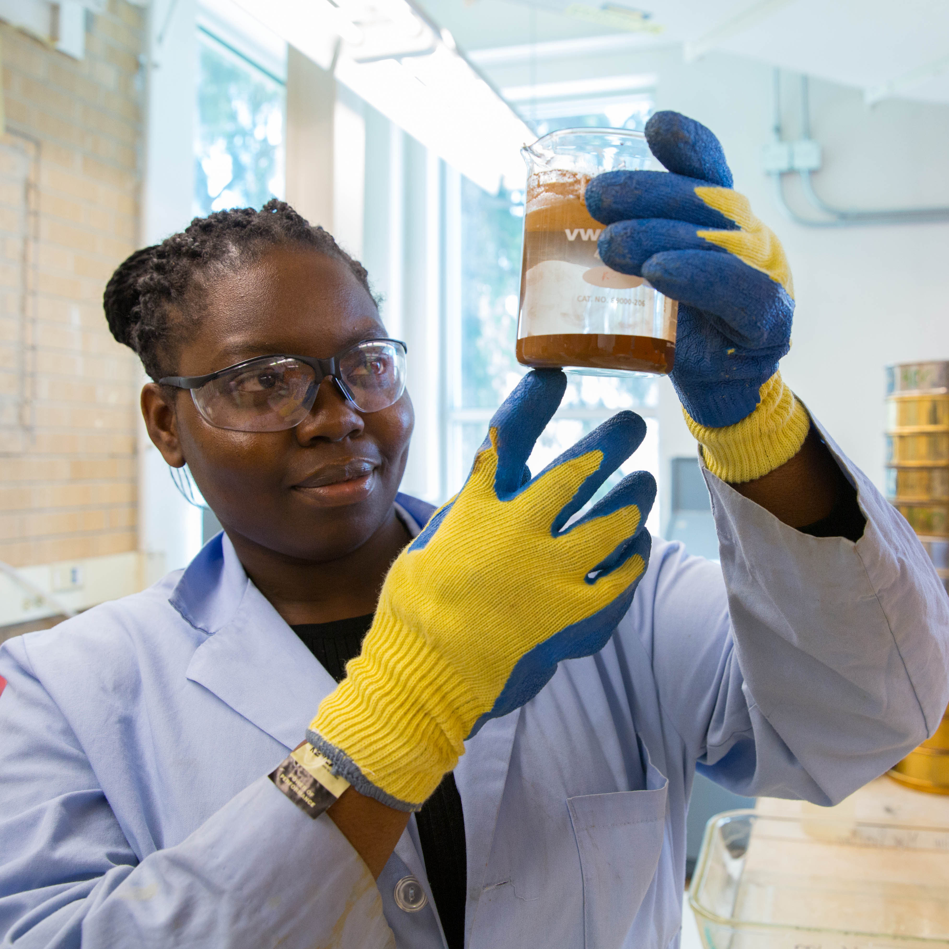 Image with missing alt attribute found on mines.edu