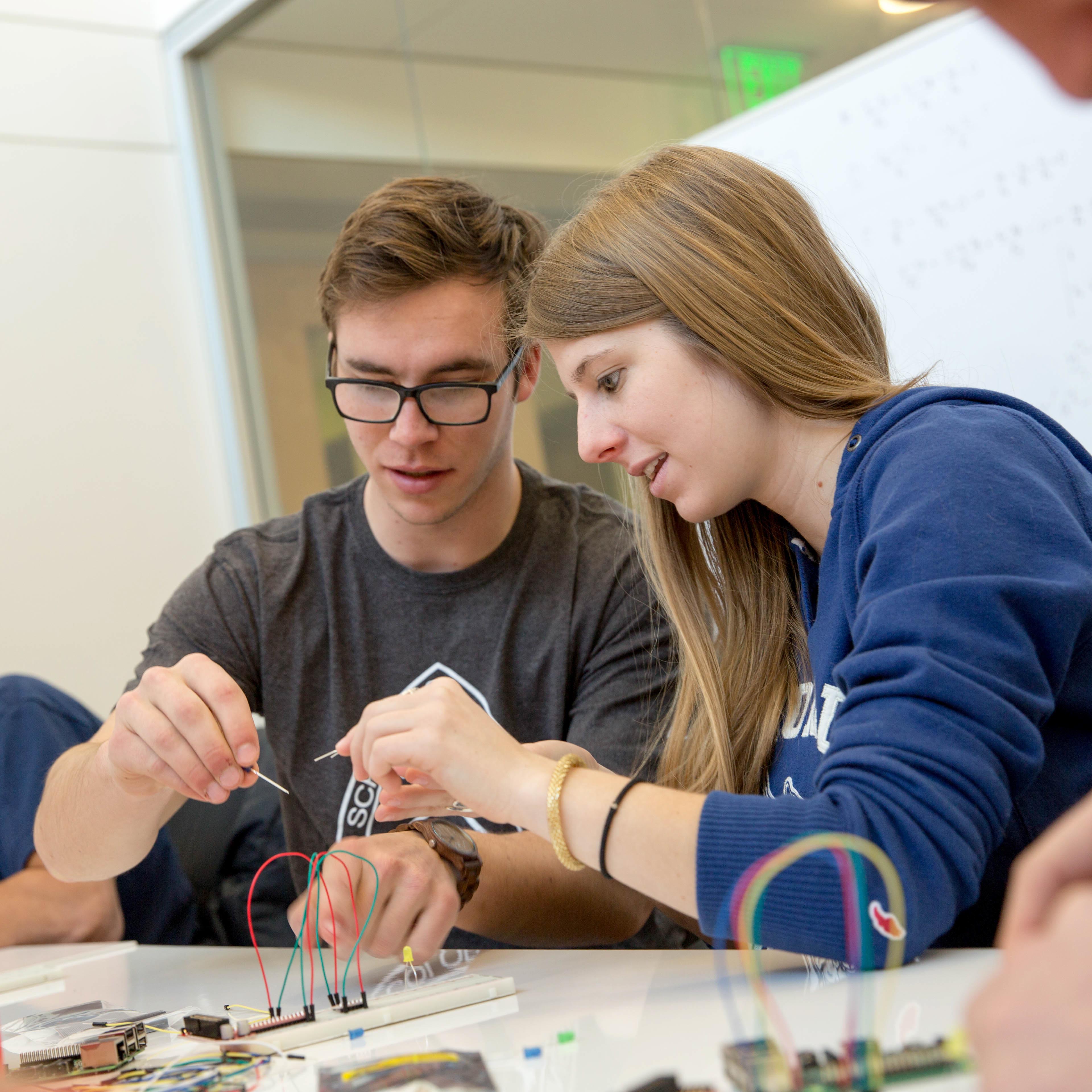 Image with missing alt attribute found on mines.edu