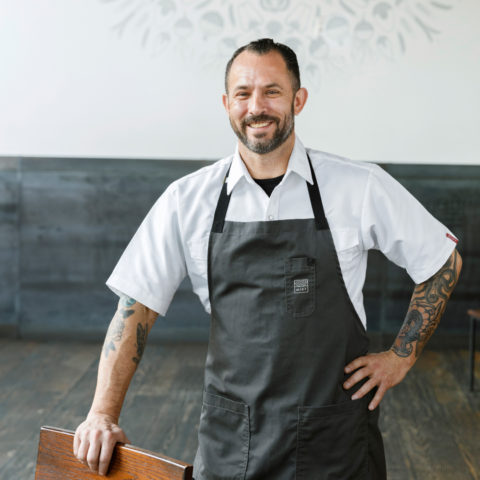 Image with missing alt attribute found on mixt.com