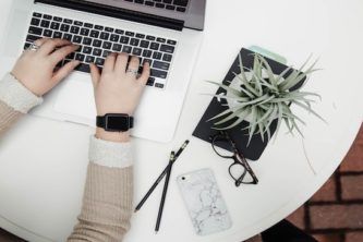 Image with missing alt attribute found on moneyunder30.com