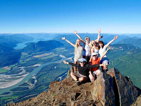 Image with missing alt attribute found on myfaresadda.com