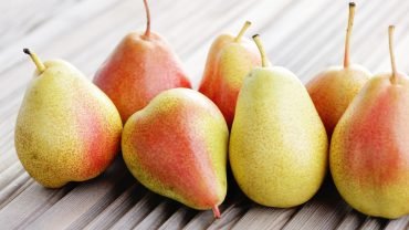 11 Surprising Health Benefits of Pears