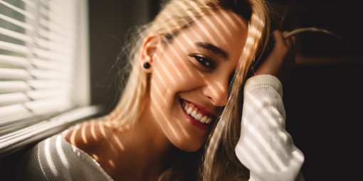 Image with missing alt attribute found on neopolis.gr