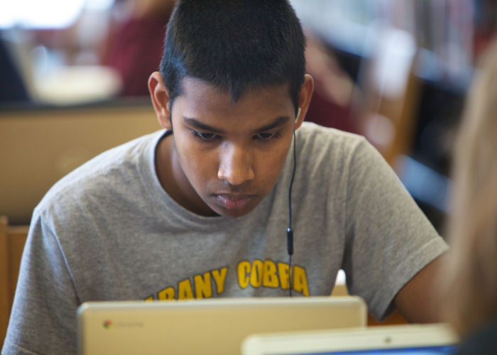 Image with missing alt attribute found on noodle.to