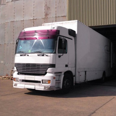 Image with missing alt attribute found on option.com